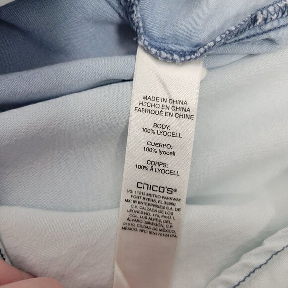 Chico's Women's Ombre Blue to White Button Down Shirt in a Size 2 (Large) - Picture 13 of 13